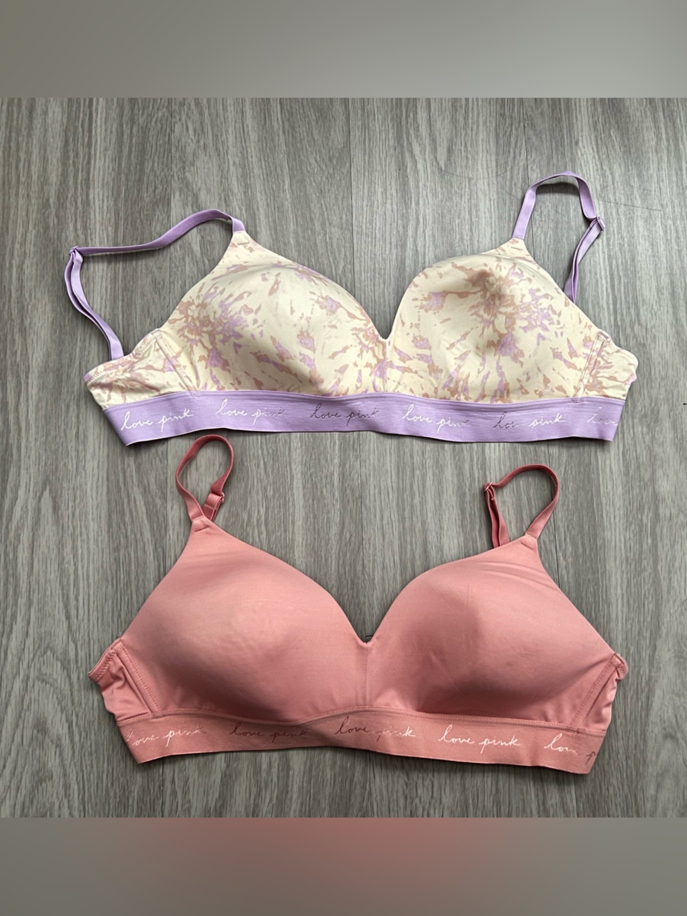PINK Victoria’s Secret Wireless Lightly Lined Bra 2-Pack Bundle Size 38C